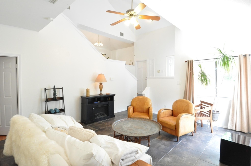 9902 Talleyran Dr - Photo 16