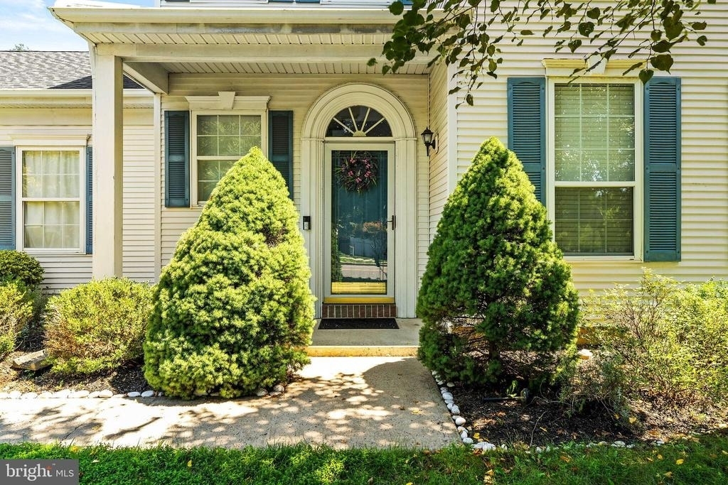 412 Denow Road - Photo 2