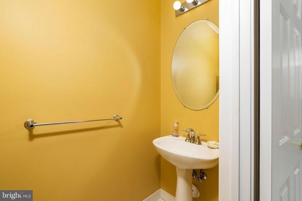 412 Denow Road - Photo 7