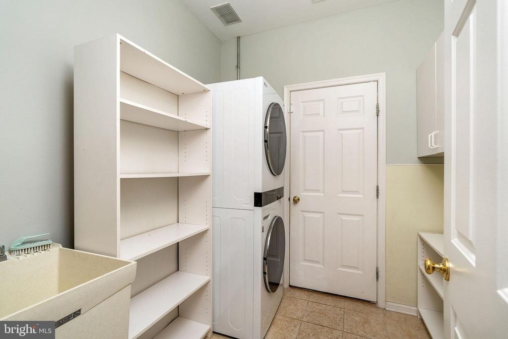 412 Denow Road - Photo 8