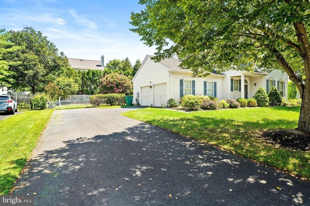 412 Denow Road - Photo 1