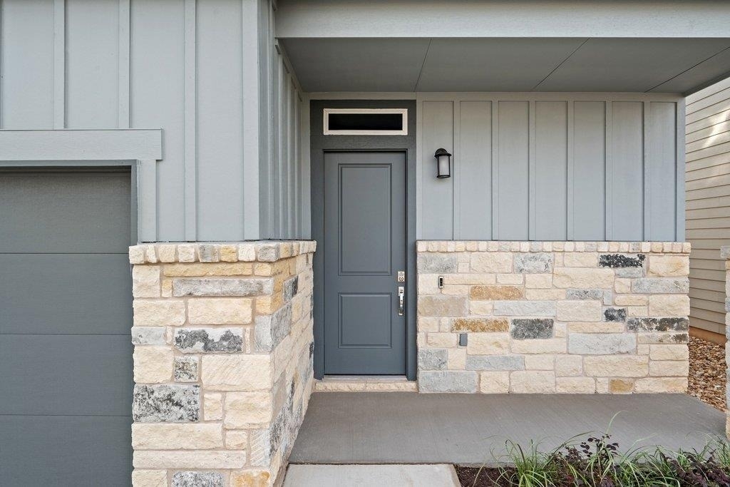 2209 Grenache Dr - Photo 1