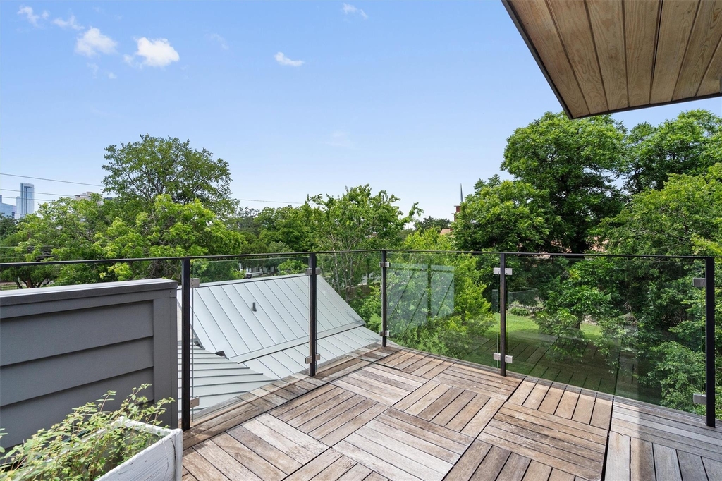1175 San Bernard St - Photo 21