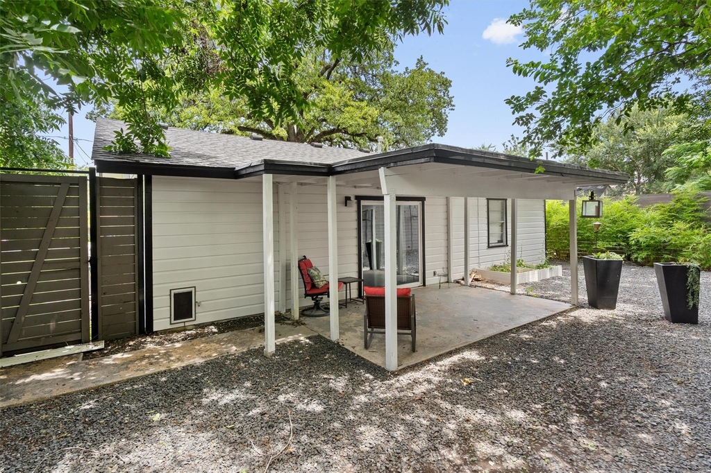 1175 San Bernard St - Photo 30