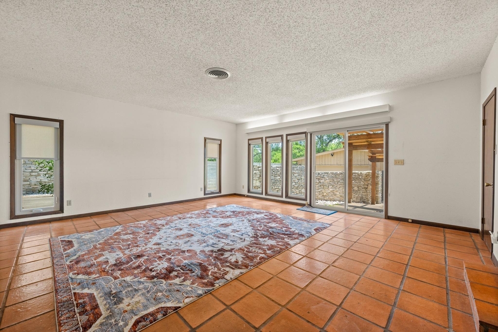 6501 Mesa Dr - Photo 16