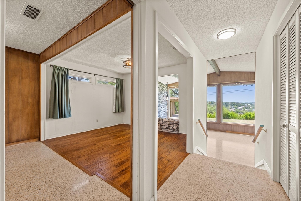6501 Mesa Dr - Photo 3