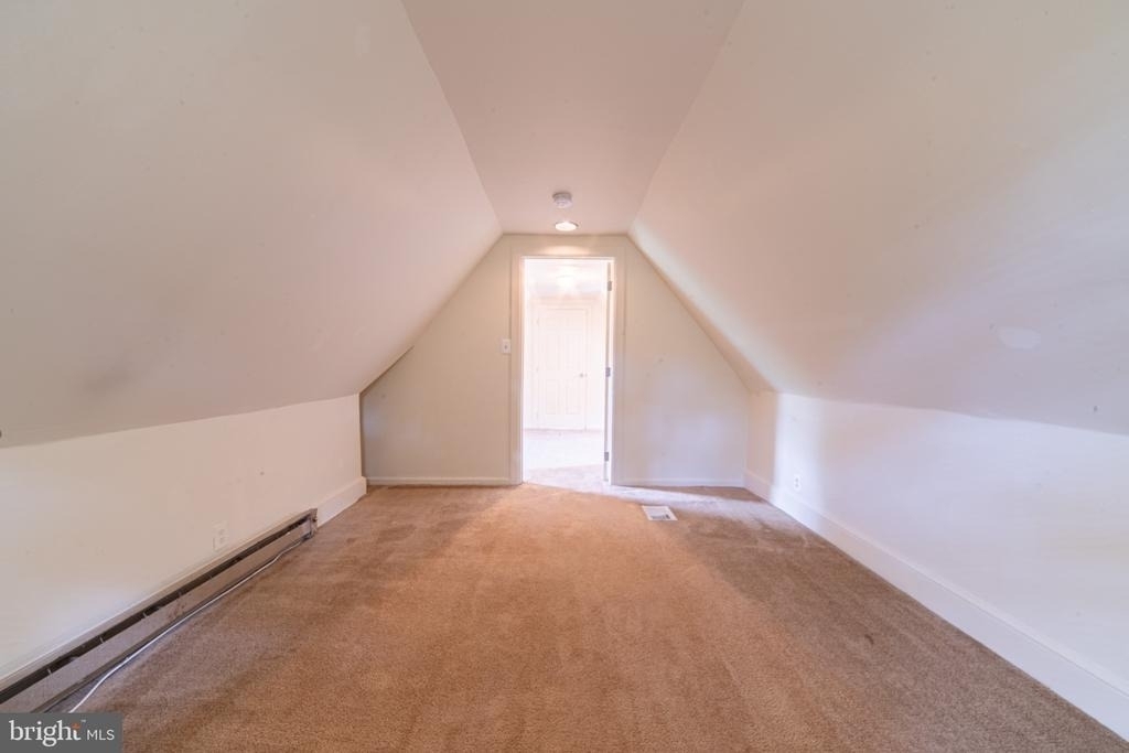 920 Cinnaminson Avenue - Photo 11