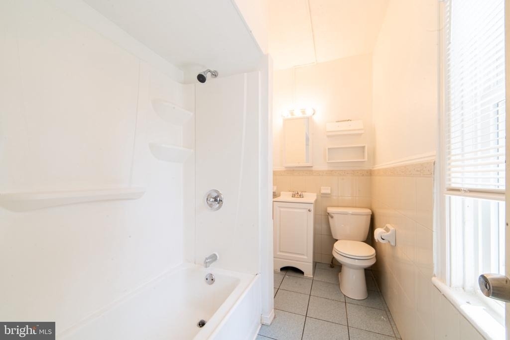 920 Cinnaminson Avenue - Photo 5