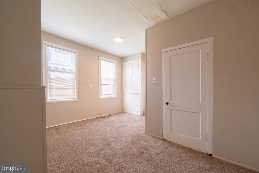 23 Pine Street - Photo 7