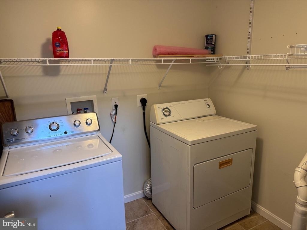 23047 Gunston Drive - Photo 20