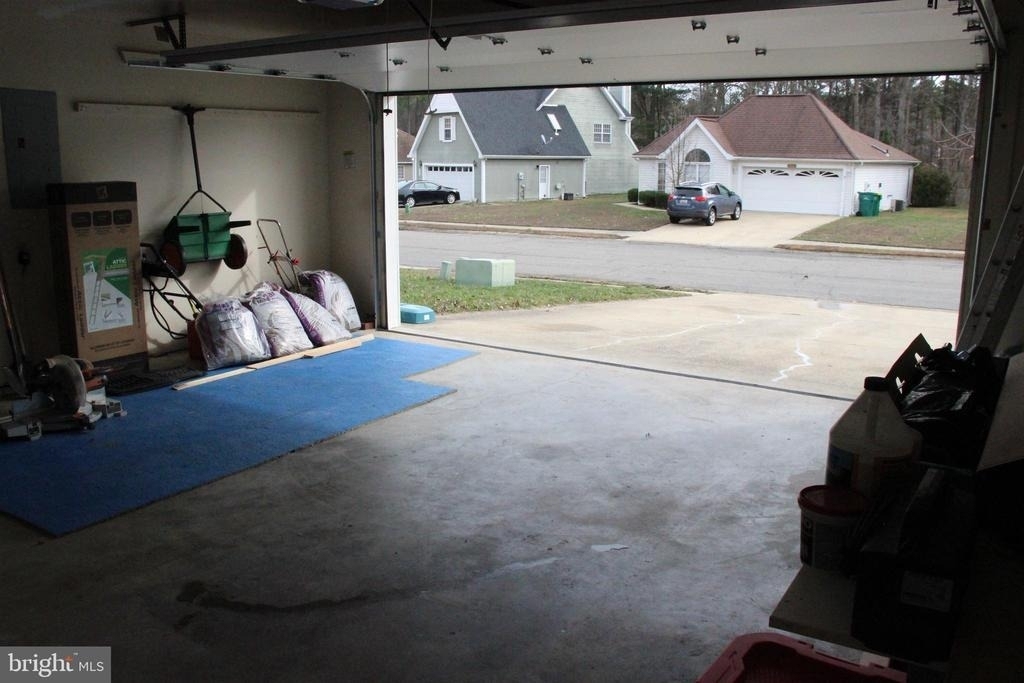 48070 Mayflower Drive - Photo 22