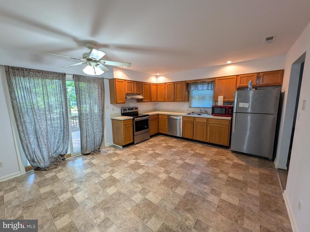 627 Davol Road - Photo 2