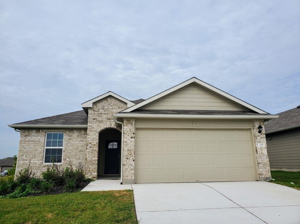 325 Darwin Pl - Photo 0