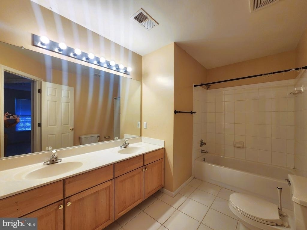 406 Clairborne Street - Photo 27