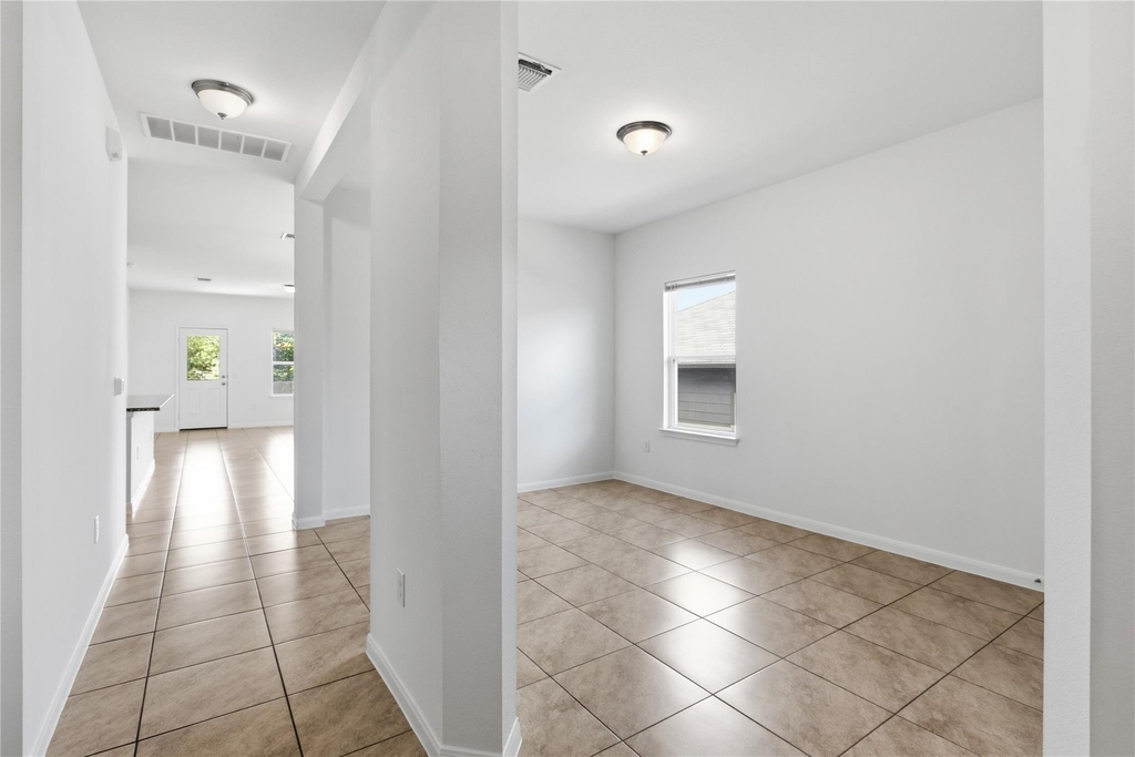 7121 Ranchito Dr - Photo 3
