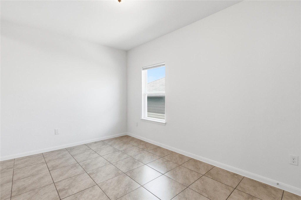7121 Ranchito Dr - Photo 5
