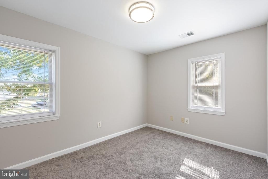6903 Friendship Road - Photo 22