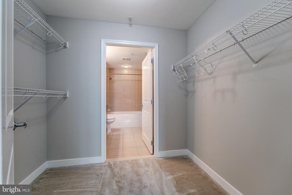 155 Potomac - Photo 13