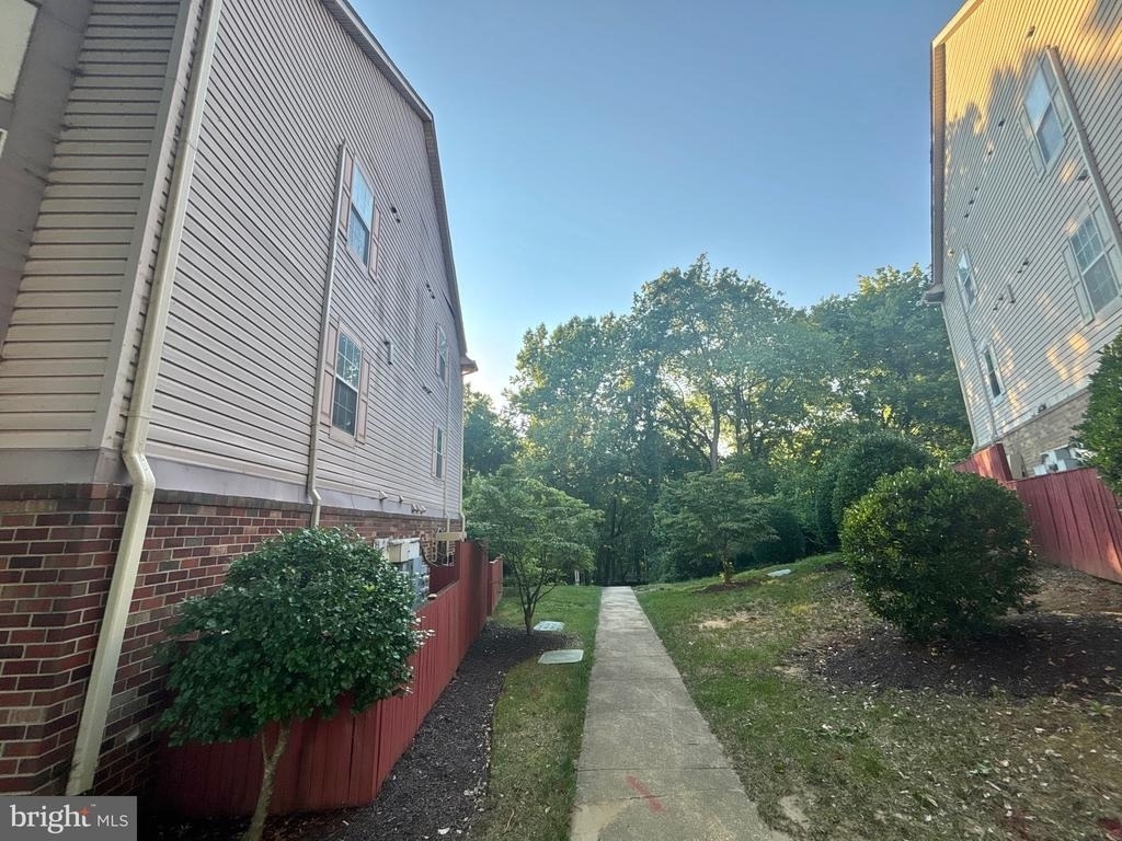 9704 Lake Pointe - Photo 1