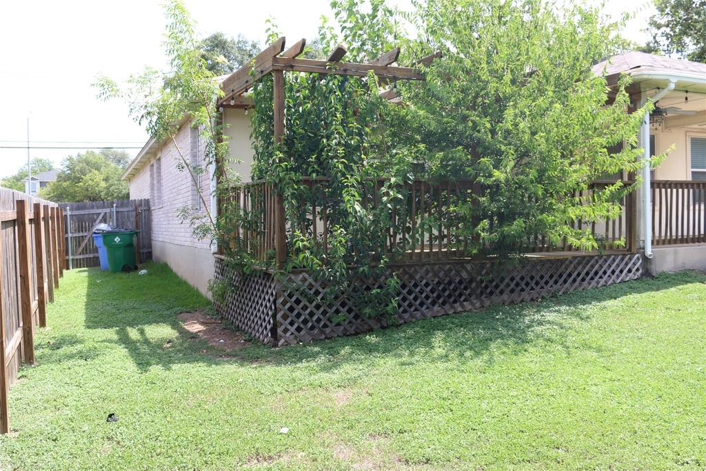 1811 W Pflugerville Pkwy - Photo 24