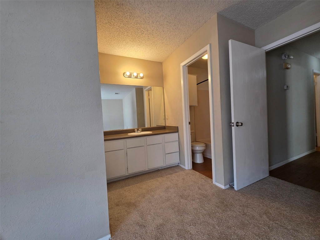 11900 Alpheus Ave - Photo 8
