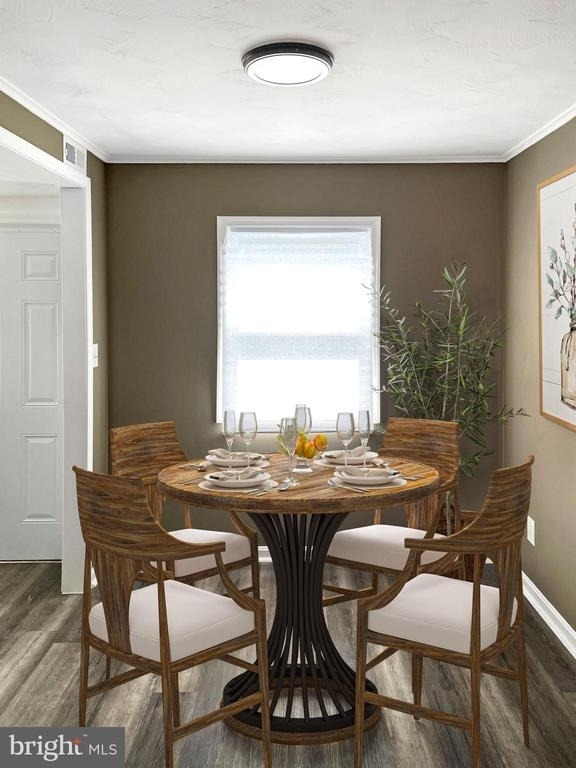 2607 Colebrooke - Photo 2