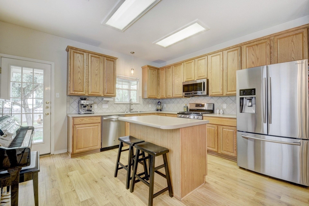 10312 Huxley St - Photo 4