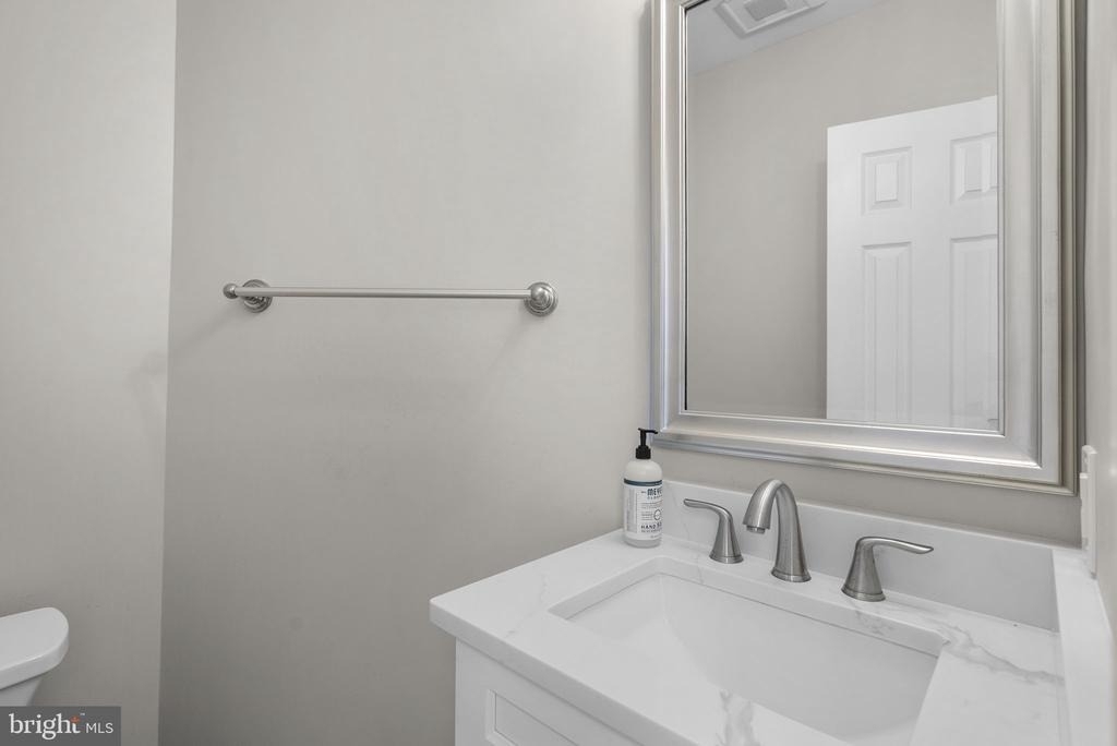 10 Loganwood Court - Photo 13