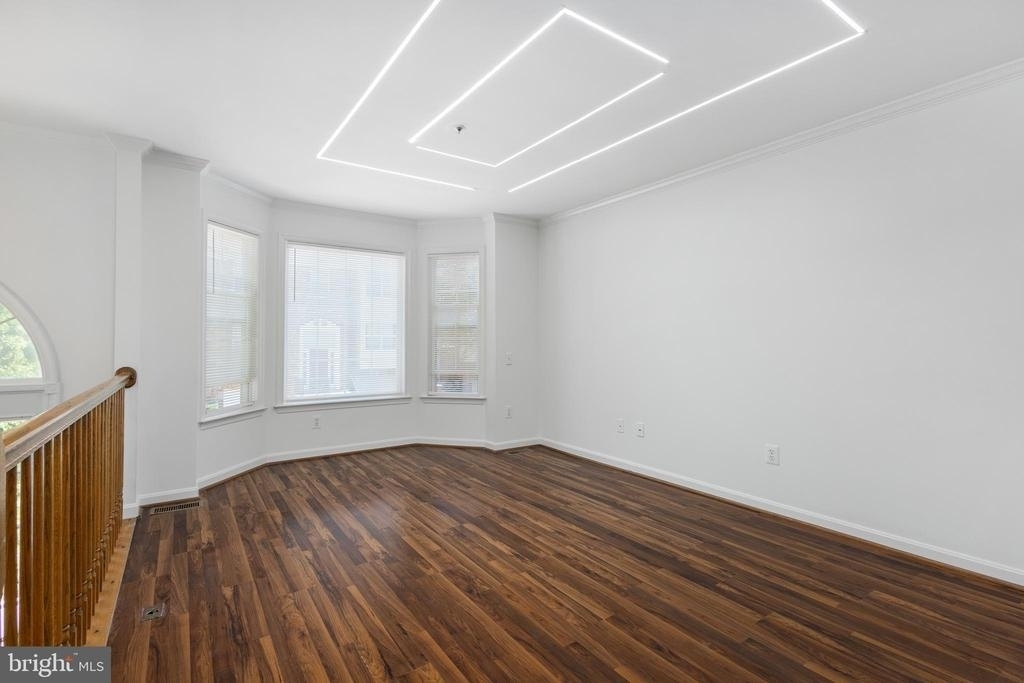 18506 Carriage Walk Circle - Photo 5