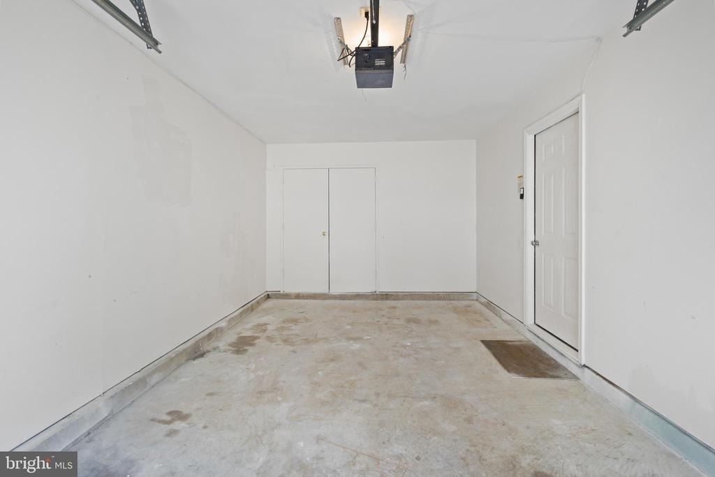 18506 Carriage Walk Circle - Photo 49