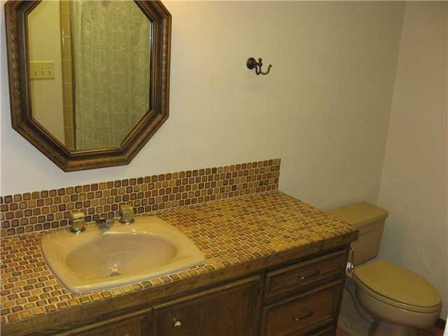 2001 Manana St - Photo 14