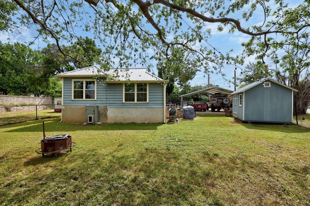 2120 Leander St - Photo 21
