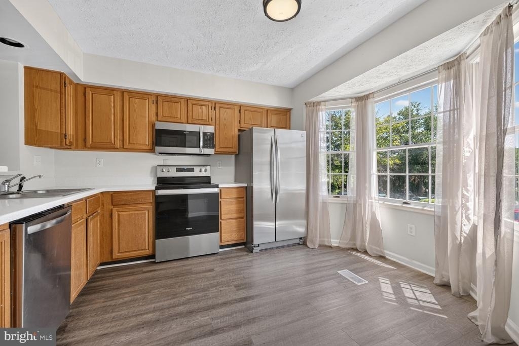 12547 Coral Grove Place - Photo 2