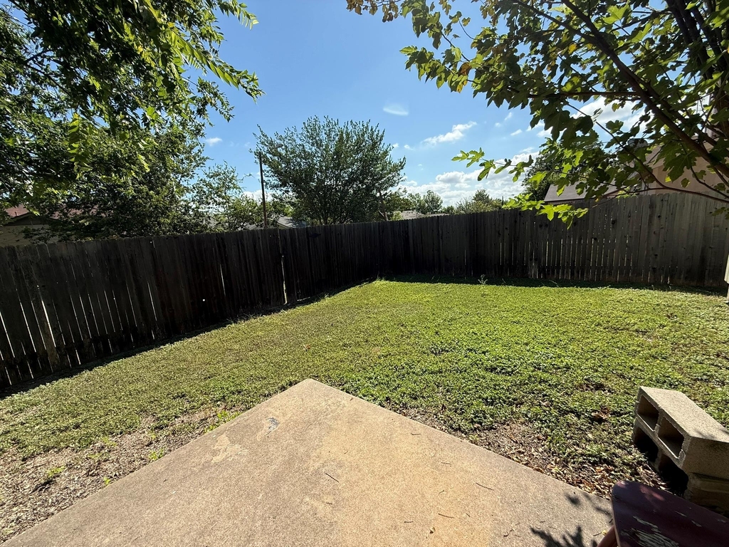 1200 Orchard Park Cir - Photo 8
