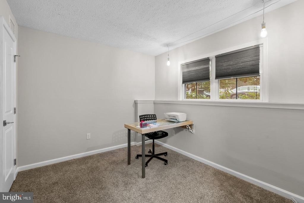 18005 Sunset Lake Court - Photo 30