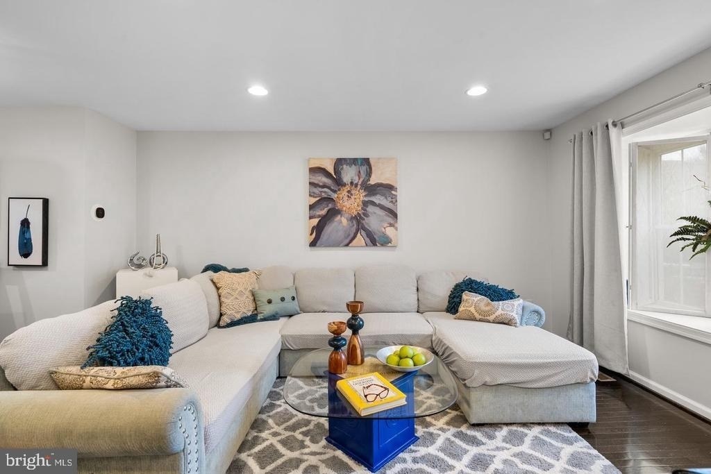 18005 Sunset Lake Court - Photo 4