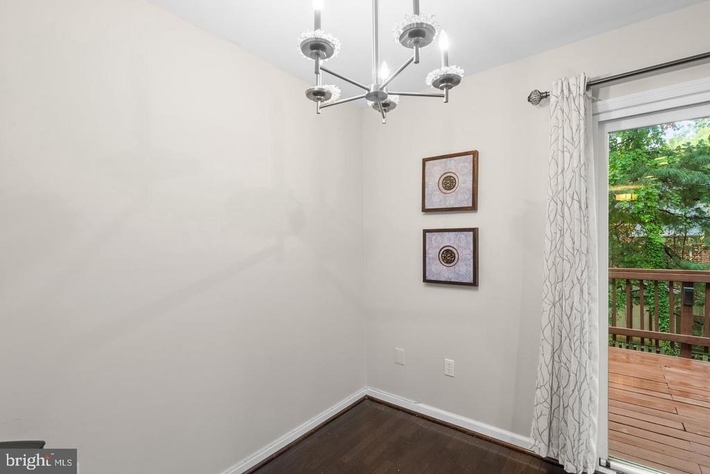 18005 Sunset Lake Court - Photo 15