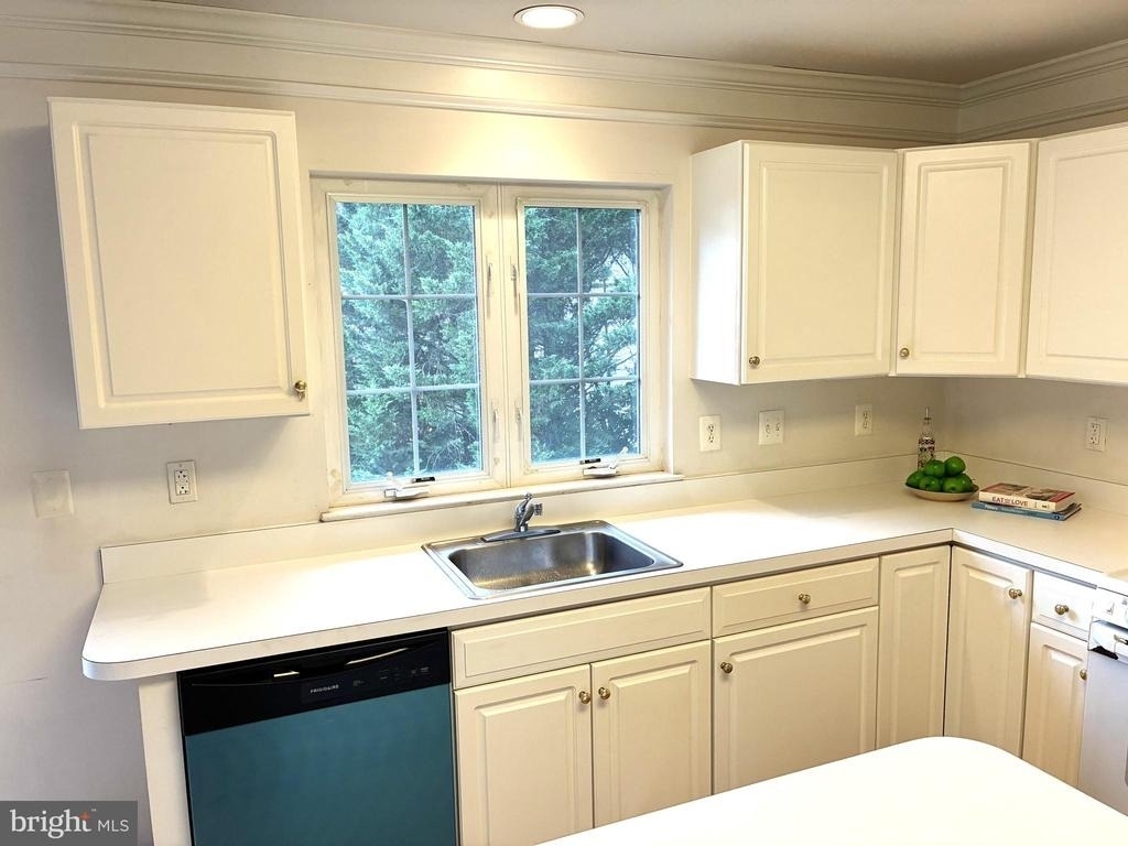 12923 Creamery Hill Drive - Photo 11