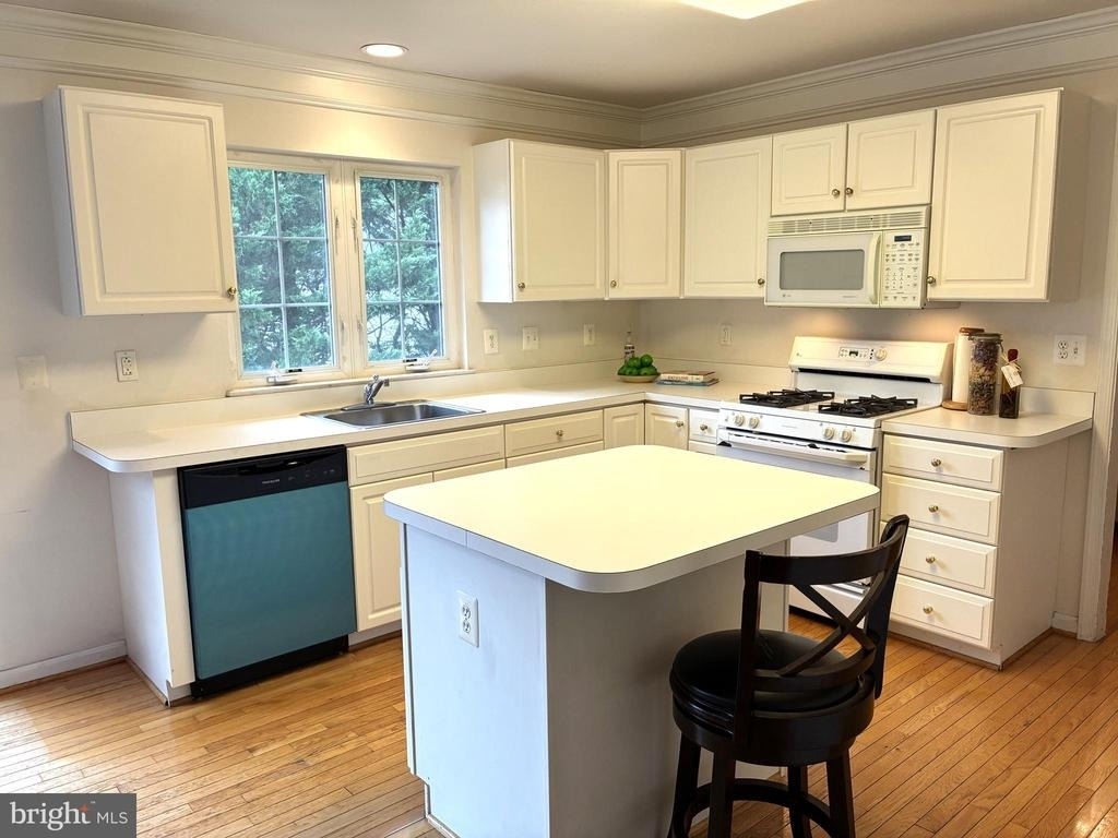 12923 Creamery Hill Drive - Photo 9