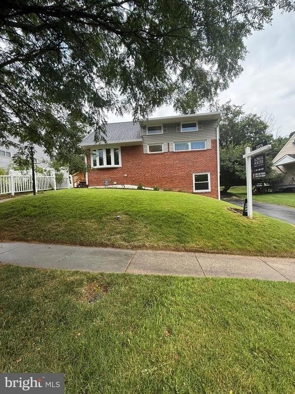 816 Crothers Lane - Photo 0