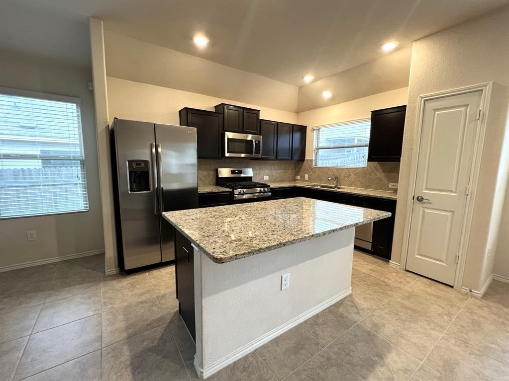 5808 Eden Dr - Photo 3