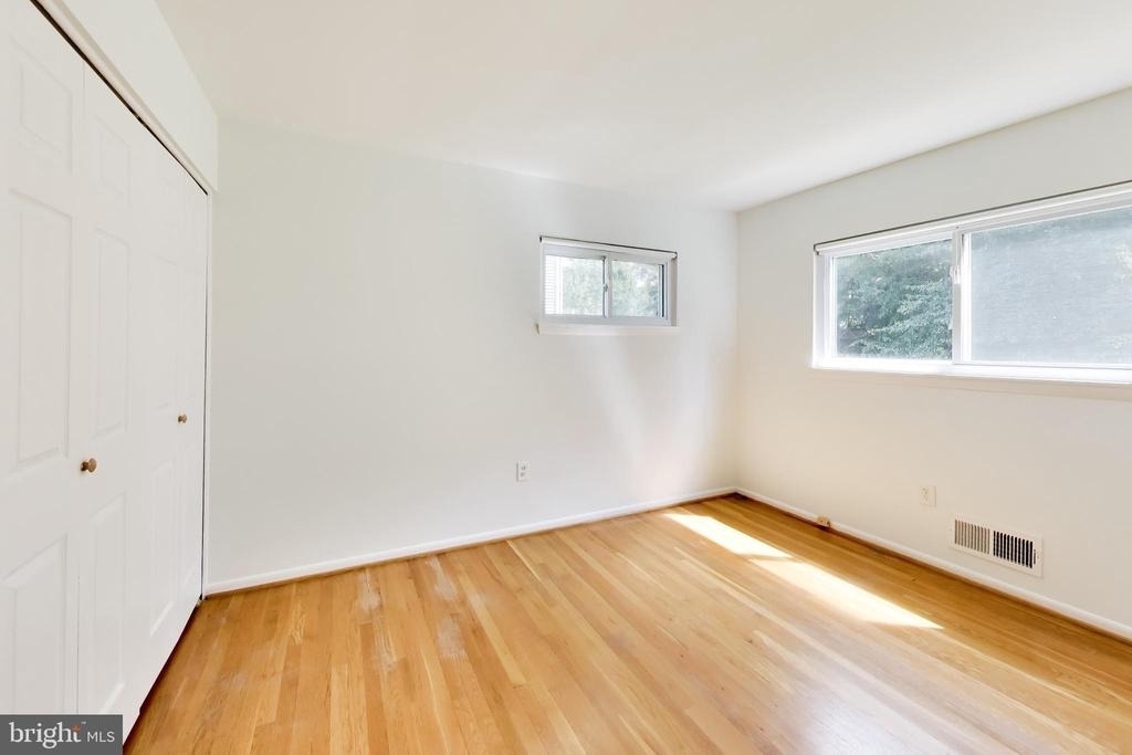 11907 Hunters Lane - Photo 21