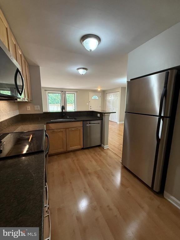 9425 Gentle Circle - Photo 6