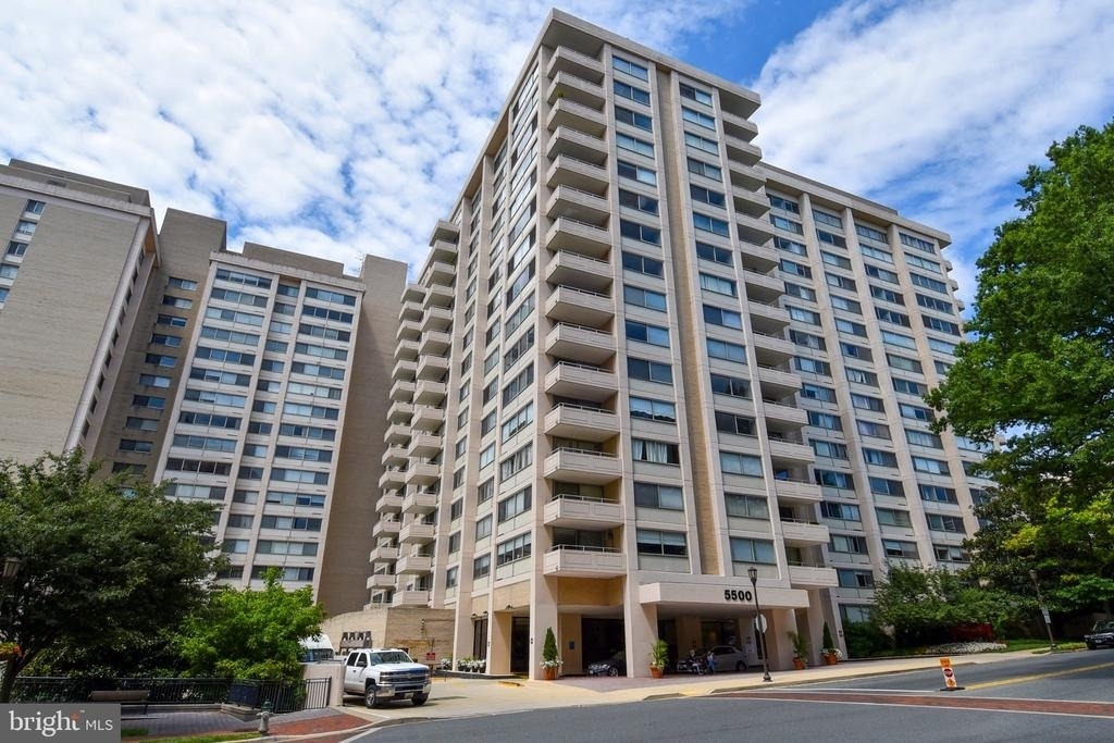 5500 Friendship Boulevard - Photo 38