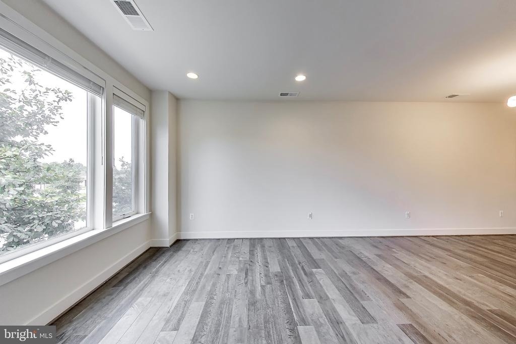 16616 Crabbs Branch Way - Photo 8
