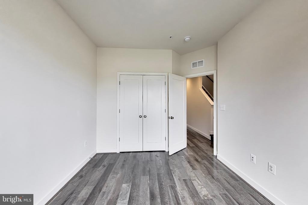 16616 Crabbs Branch Way - Photo 20