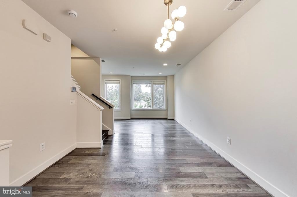 16616 Crabbs Branch Way - Photo 9