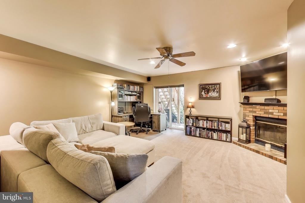 13630 Cedar Creek Lane - Photo 19