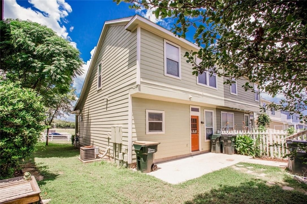 145 Michaelis St - Photo 31