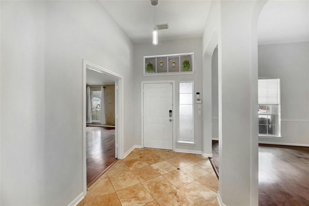 3806 Azur Ln - Photo 10